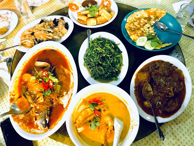 Singgah Makan Asam Pedas dekat Melaka - FARAH
