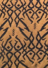 The motif spells Nada in Arabic