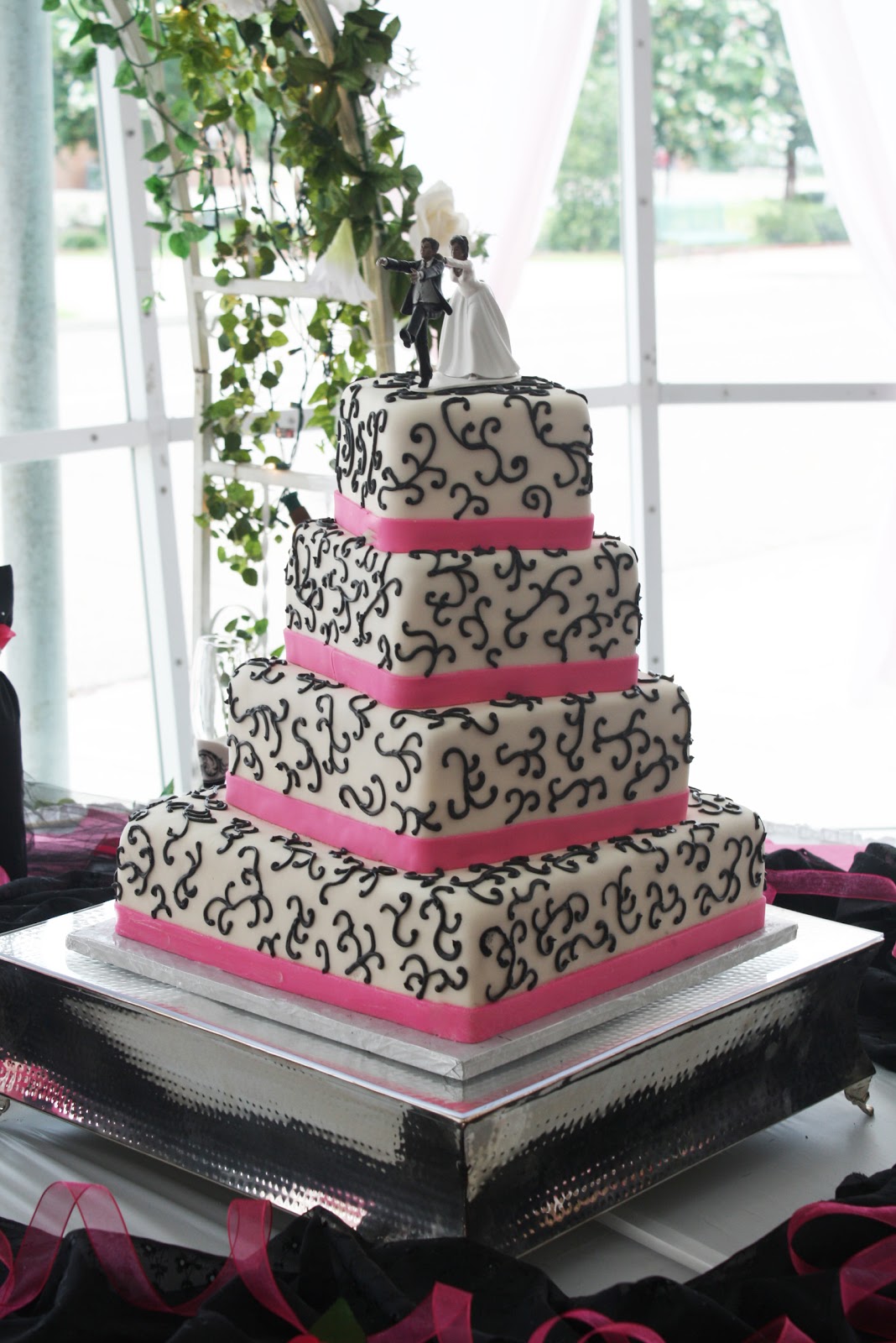 Hot Pink Black  Wedding  Cake 