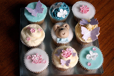 Cakes 4 Fun decorated cupcakes