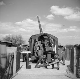 16 April 1941 worldwartwo.filminspector.com British anti-aircraft artillery