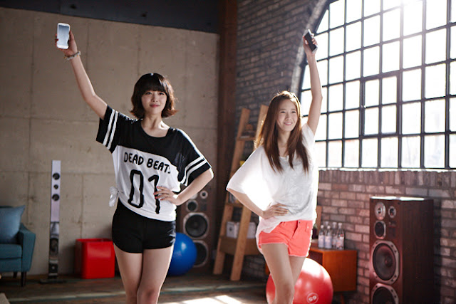 [Official Pictures] 130420 Yoona and Seohyun for SK Telecom LTE 