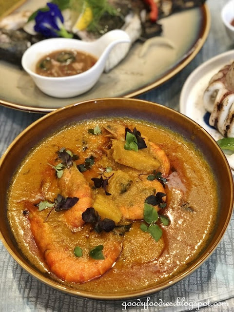 De.Wan 1958 by Chef Wan - gulai lemak udang nenas Nyonya style