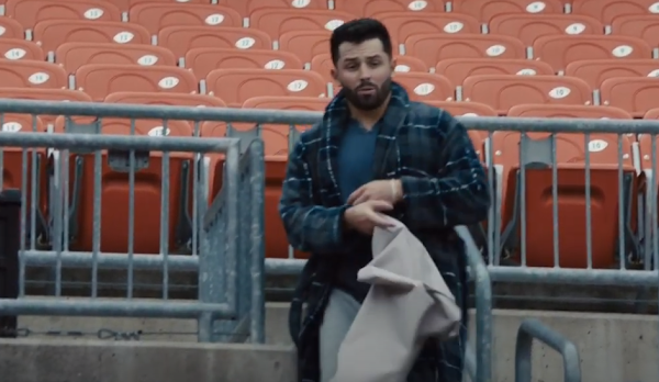 Baker Mayfield covers seats at FirstEnergy Stadium in Progressive commercial