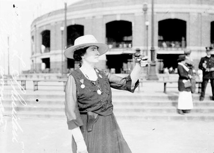 Ana Seridan — 1920's Policewoman