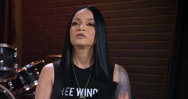 CHARLI BALTIMORE REMINISCES ON BIGGIE BEING AFRAID TO TELL HER FAITH EVANS WAS PREGNANT.