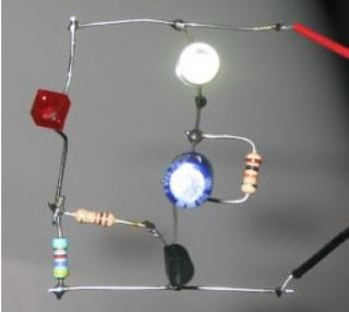 Un transistor du circuit de clignotant LED 