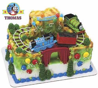 Thomas  Train Birthday Cake on Thomas The Train Cake Birthday Decorating Ideas For Boys Kit   Train