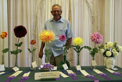 Dahlia Sami on Utah Dahlia Society  2009 Dahlia Show