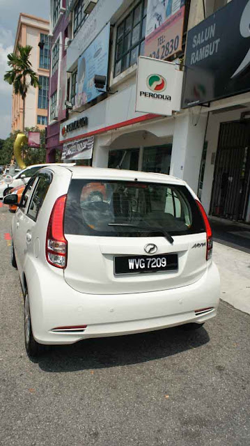 LIFE IN DIGITAL COLOUR: The New 2011 Perodua Myvi Review