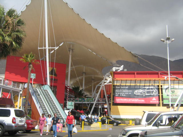 La zona franca de Iquique es un negocio que piensa en Bolivia