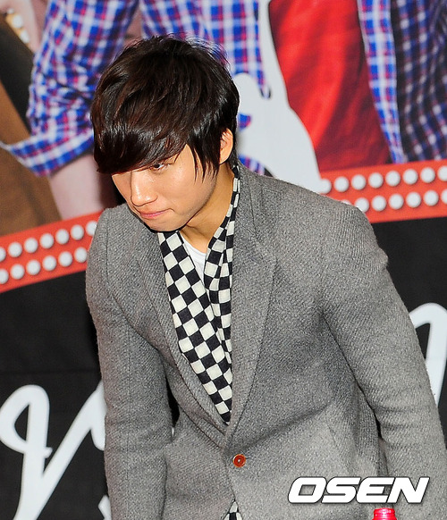 Daesung at What's Up Press Conference