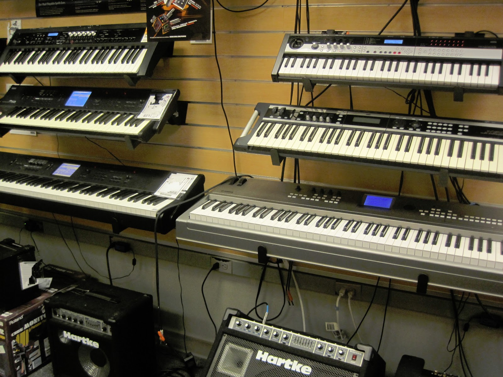 AZ PIANO REVIEWS: WARNING TO DIGITAL PIANO SHOPPERS - Who can you TRUST?!