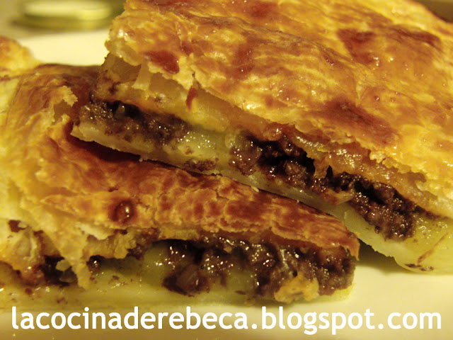 Empanada de morcilla con manzana