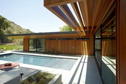 Ridgeline House by Montalba Architects