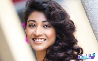 Paoli Dam Biography, Husband, Son, Daughter, Father, Mother, Brother, Sister, Family Photos