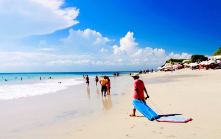 wisata bali pantai dreamland