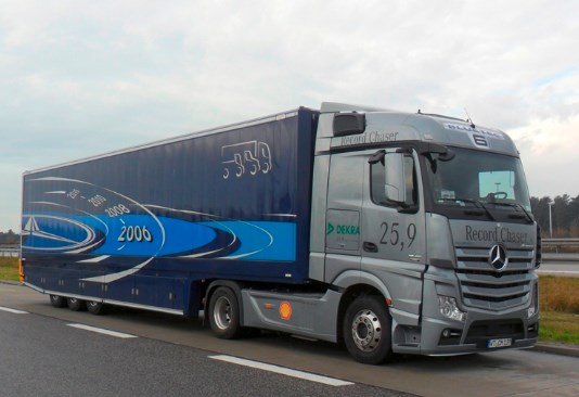 truk box tronton Mercedes-Benz Actros 1845 