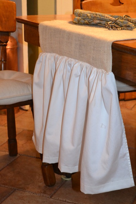 Burlap kitchen runner 002