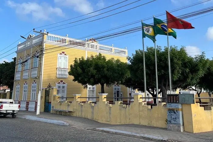 TRE apreende celulares de servidores de Aracati divulgar suspeitos fake news
