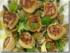 Anelli di salsiccia con funghi