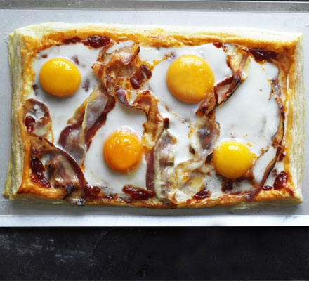 Smoky bacon & egg tart