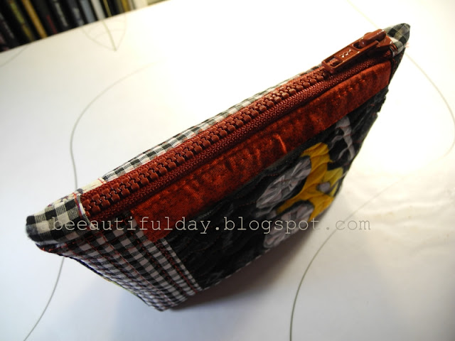 Quilt-As-You-Go Pouch Tutorial - abeeautifulday.blogspot.com