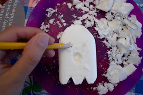 how to carve sugar skulls and ghost out of ivory soap- fun Halloween craft for kids