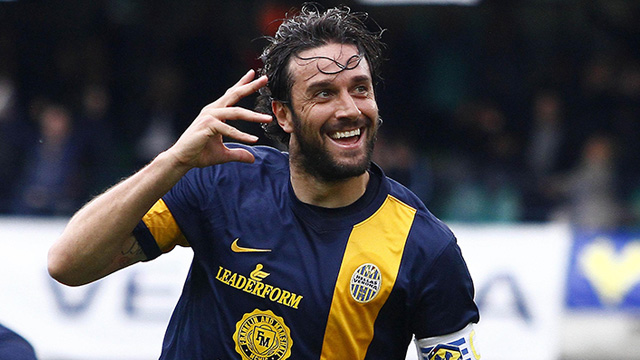 Luca Toni Akan Gantung Sepatu Setelah Melawan Juventus