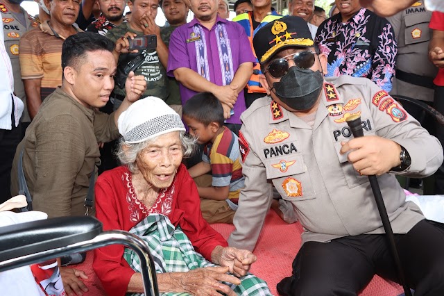 Tinjau Bencana Alam Di Desa Simpang Gambus, Ini Yang Dilakukan Kapolda Sumut