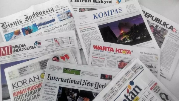 Pengertian Media  Cetak  Perkembangan Media  Informasi di 