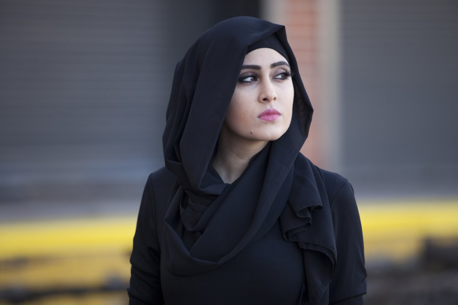 Model Hijab Jilbab Warna Hitam