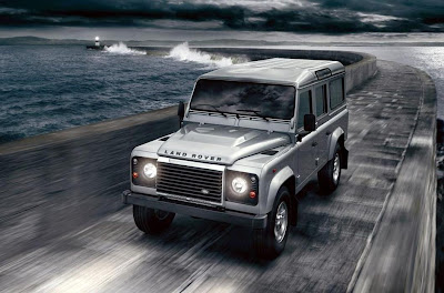 Land Rover Defender 110 Station Wagon (2012) Front Side