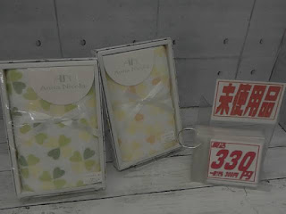 未使用品　Ａｎｎａ　Ｎｉｃｏｌａ　フェイスタオル　３３０円