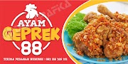 45+ Desain Spanduk Ayam Geprek