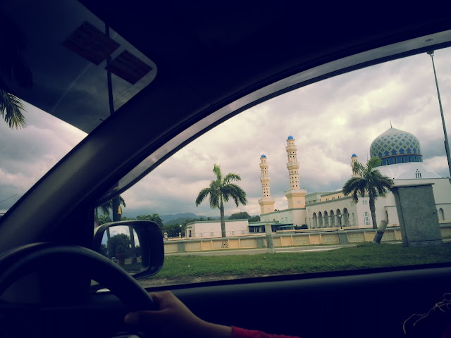 masjid terapung kota kinabalu sabah