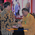 Lagi,  Duet  Ashari Tambunan & Zainuddin Mars Terima Penghargaan dari Presiden Jokowi