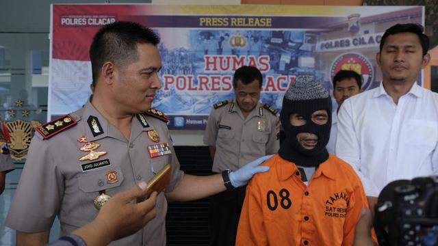 RONY DITANGKAP POLISI KARNA SUDAH MENCURI MOTOR TETANGGANYA