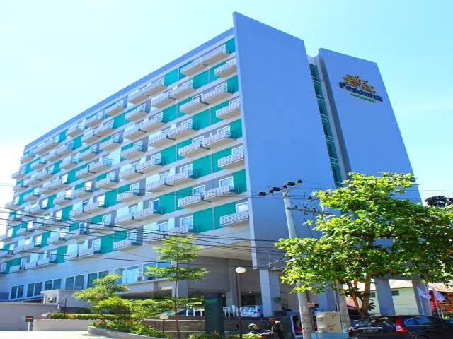 gambar hotel pesonna makassar