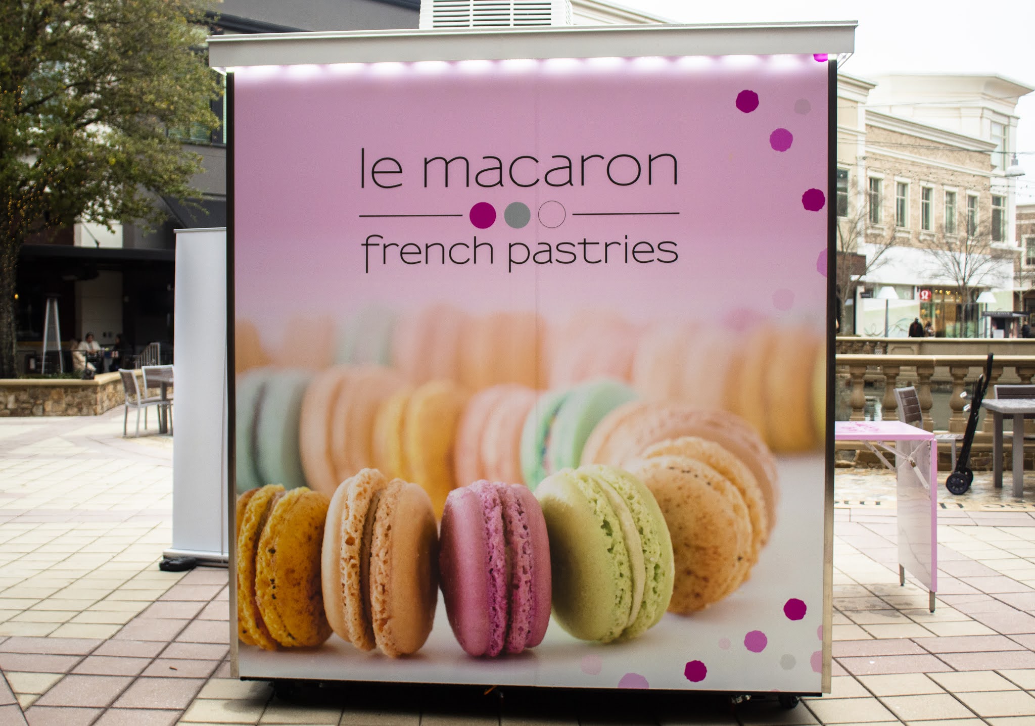 Le Macaron Opens First National Outdoor Kiosk of French Pastries at Alpharetta’s Avalon