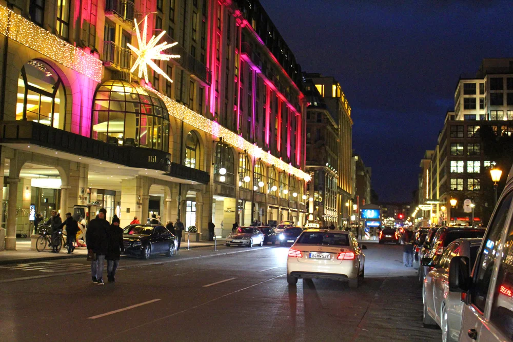 Christmas Berlin streets at dusk - travel & lifestyle blog