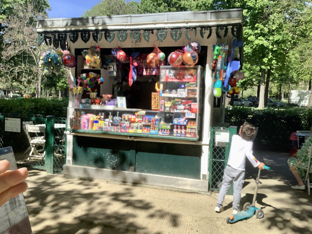 Park snack stand