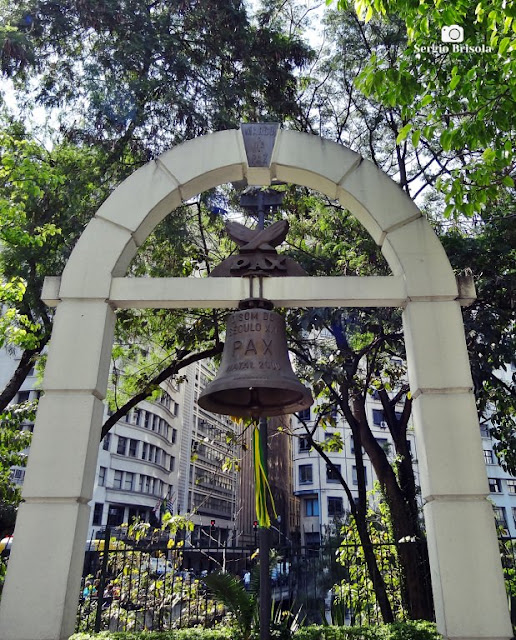 Close-up do Marco da Paz - Pateo do Collegio - São Paulo