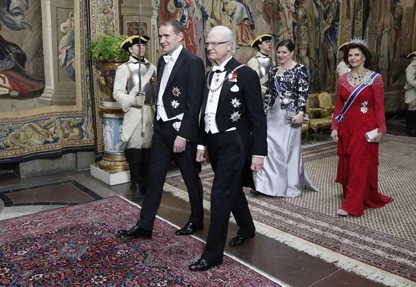 Princess Sofia wore a gown from AW07 collection of Ida Sjöstedt. Princess Sofia wearing an Ida Sjöstedt gown. Queen Silvia red lace dress, diamond tiara