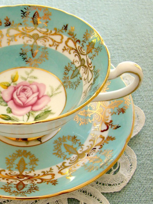 with Tea Builds cups vintage Woman Decorating Her tumblr Wise  Cups Home: