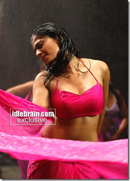 anushka-001