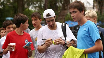 Pablo Cuevas busca las semifinales del Argentina Open 2015