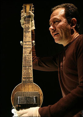 World's first electric guitar