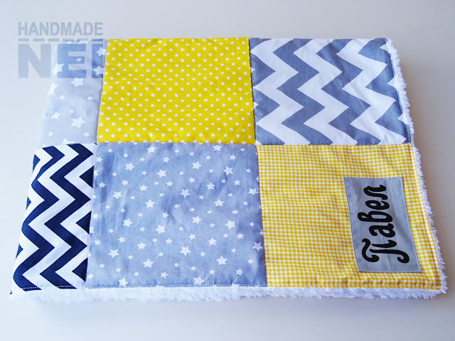 Handmade Nel: Пачуърк одеяло с полар за бебе "Сиво, тъмно синьо и жълто"
