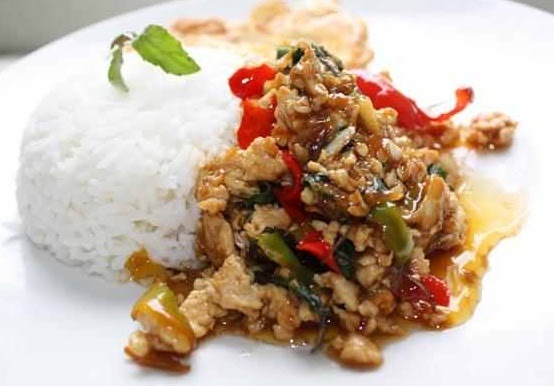 Resepi Kra Prou Kai atau pun Ayam Goreng Kemangi (Chicken 